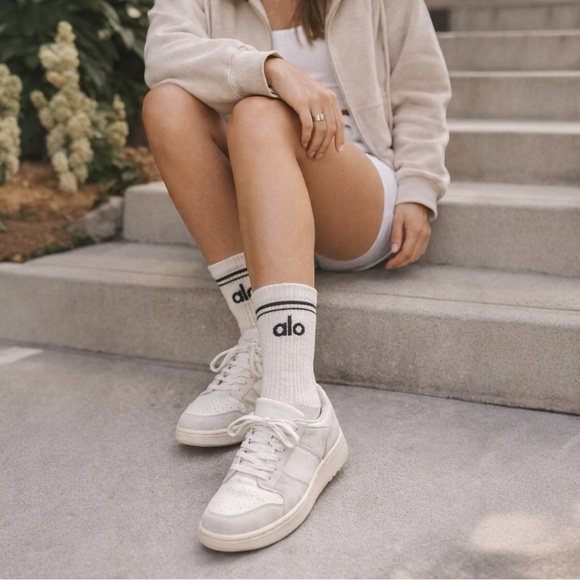 ALO Yoga Accessories - ALO unisex Yoga Oatmeal Crew Socks with Black Logo, BNIB Size Medium